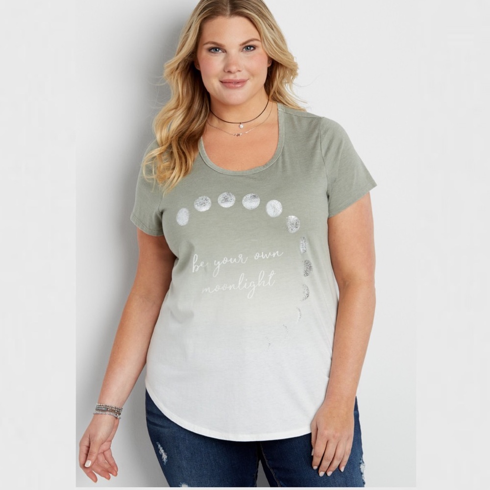 🌜Maurices Ombré Metallic Moon Phase Tee